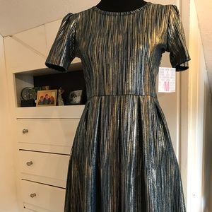 NWT Amelia Size M elegant